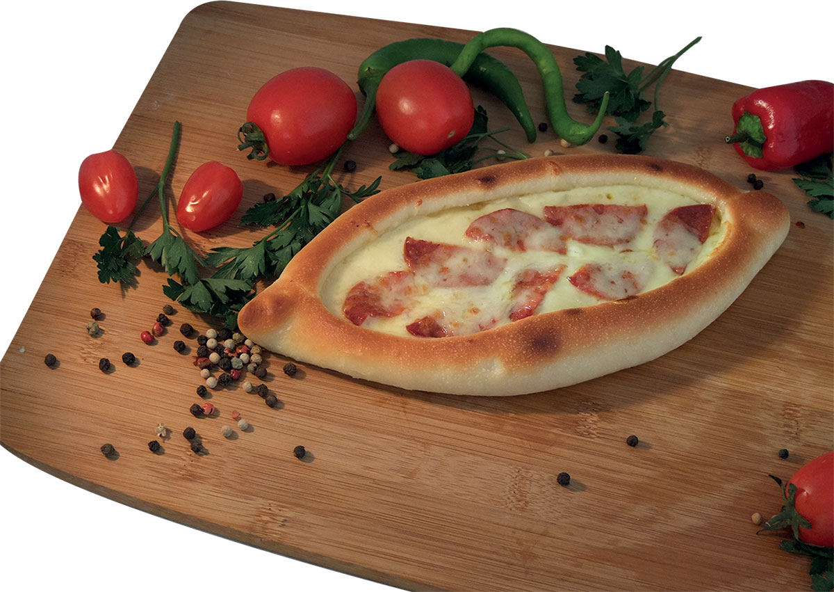 Sucuklu Pide